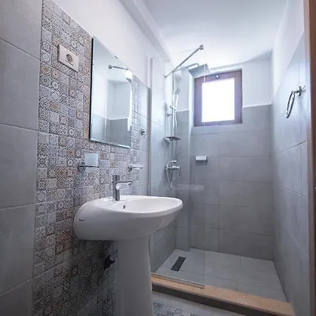 Polu-x بيت ضيافة *