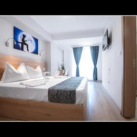 Polu-x Guest house *