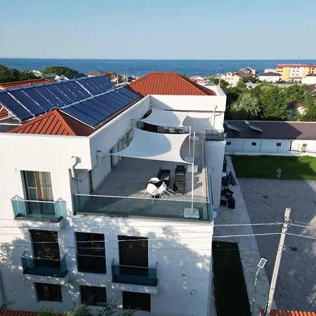 Polu-x Vama Veche